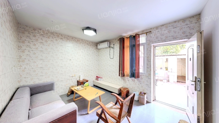 康泰小区二手房实景图