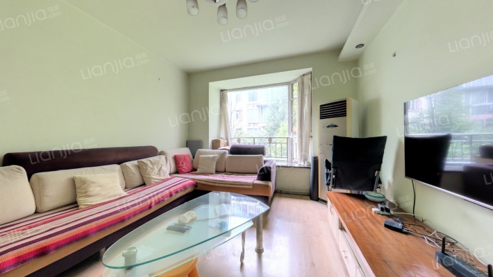 河畔华苑一期二手房实景图