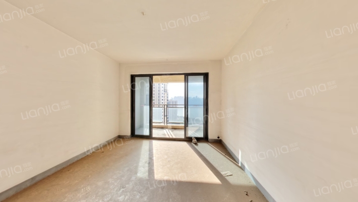 龙湖郦江二手房实景图