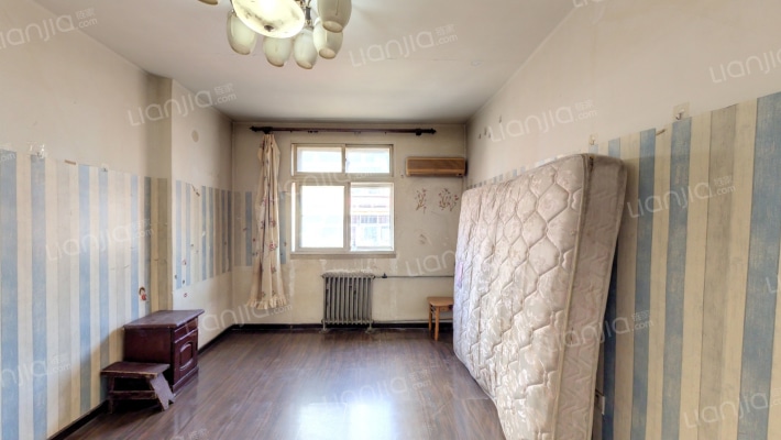 兴建里二手房实景图