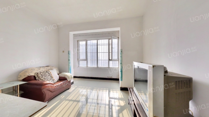 白石家园二手房实景图