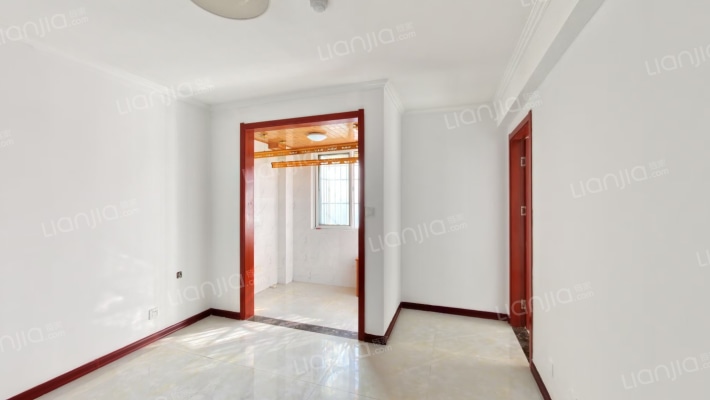 煌庭棕榈湾东区二手房实景图