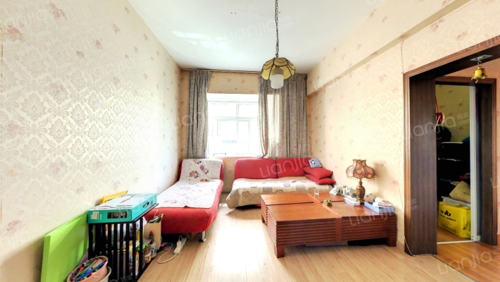 学府小区二手房实景图