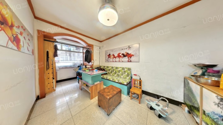 仁厚街37号二手房实景图