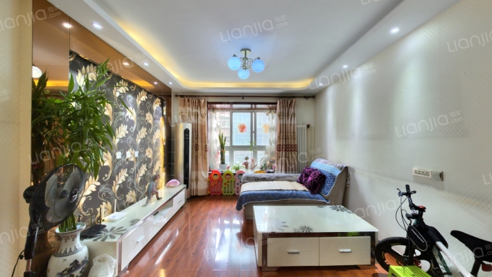 西铁南郊住宅小区二手房实景图