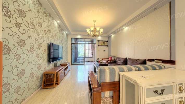 保利公园2010佩鲁贾二手房实景图