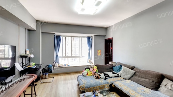 钢城大道中段7号二手房实景图