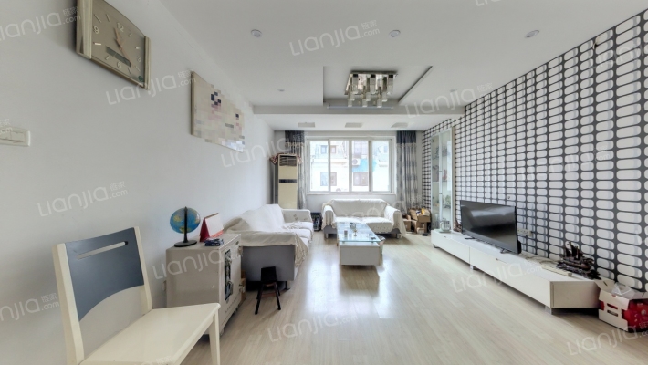 星海蓝天二手房实景图