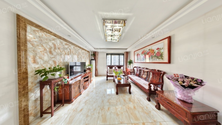 香槟公馆二手房实景图