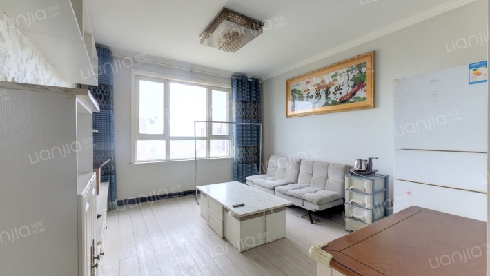 冠云路，新加坡花园，小两居，明厨明卫，电梯房-客厅