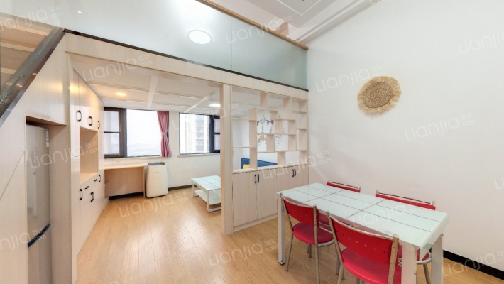 米克公寓二手房实景图