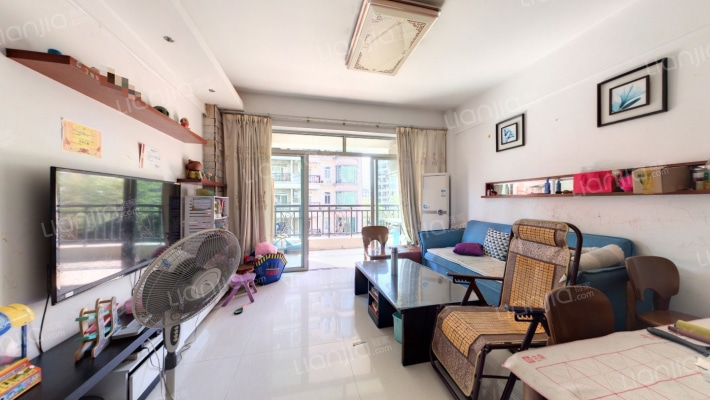 嘉逸华庭二手房实景图