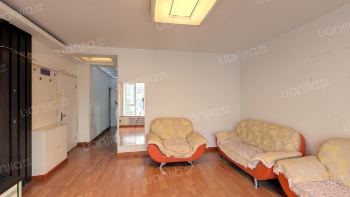 五龙花园小区南区二手房实景图