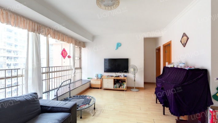 华景新城逸雅居二手房实景图