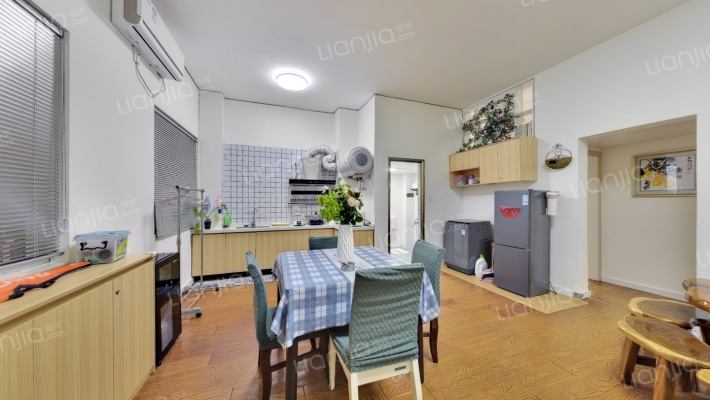 经贸大厦二手房实景图