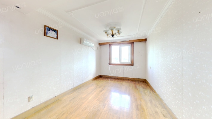 华龙公寓(徐汇)二手房实景图