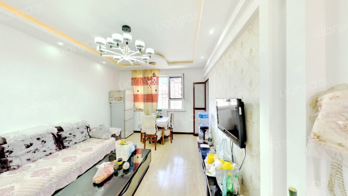 彩虹风景二手房实景图