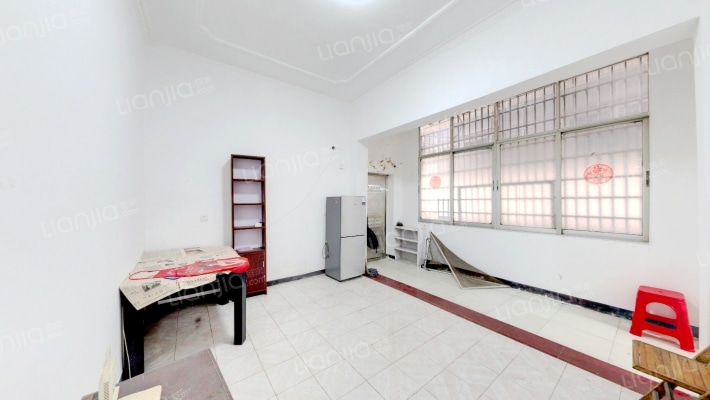 金龙岗1号二手房实景图