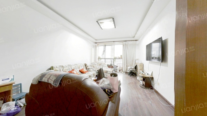 近水楼台二手房实景图