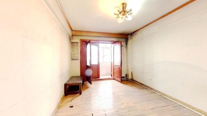 龙威大厦二手房实景图