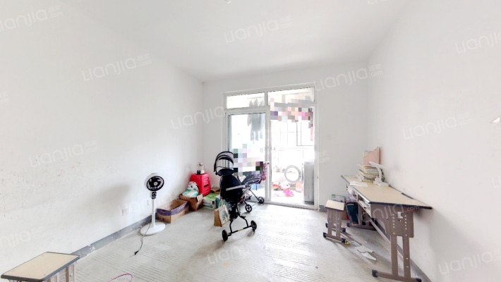 新型家园一期二手房实景图