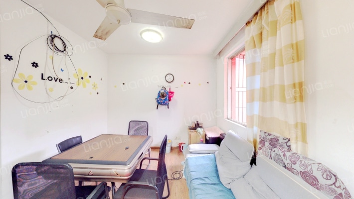 蔚斗新村二区二手房实景图