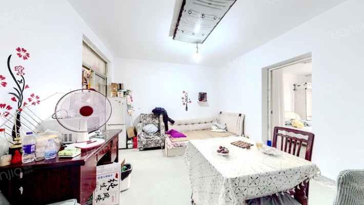 顺江新苑B区二手房实景图