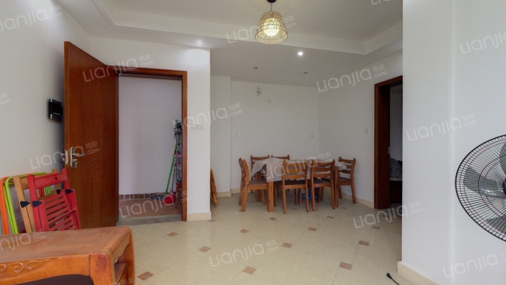 中铁水映青城二手房实景图