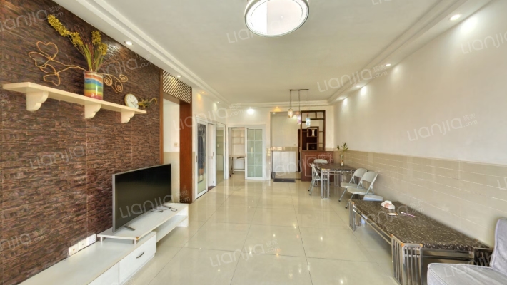 塘厦东郡二手房实景图