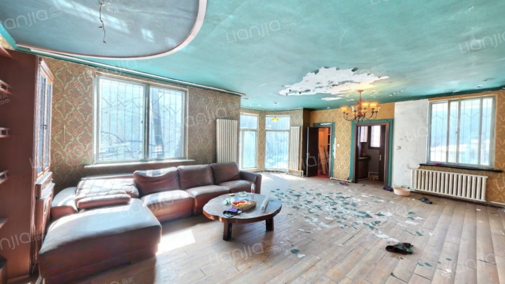 卧龙别墅二手房实景图