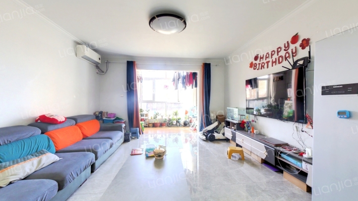 香邑溪谷上园南北通透四居室 精装修-客厅