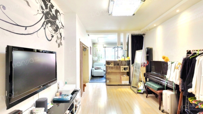 鸿蒙小区二手房实景图