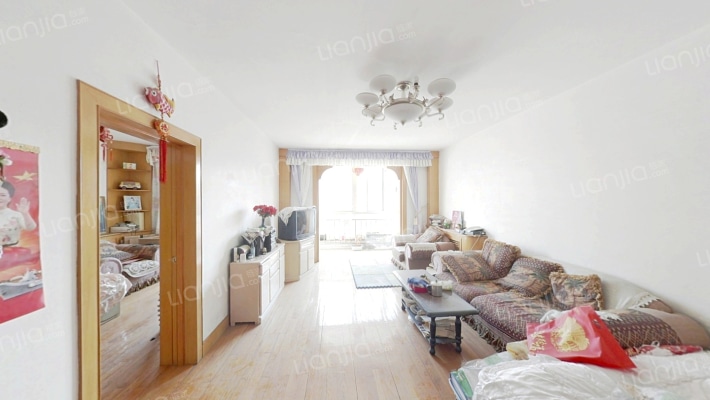 八三小区二手房实景图