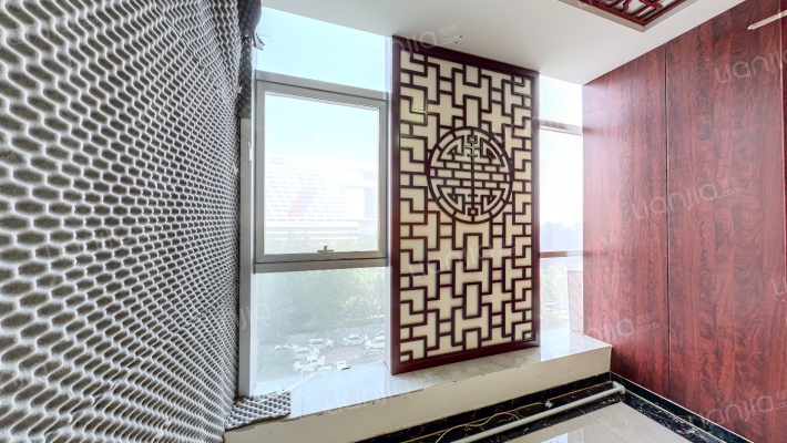 天山银河广场二手房实景图