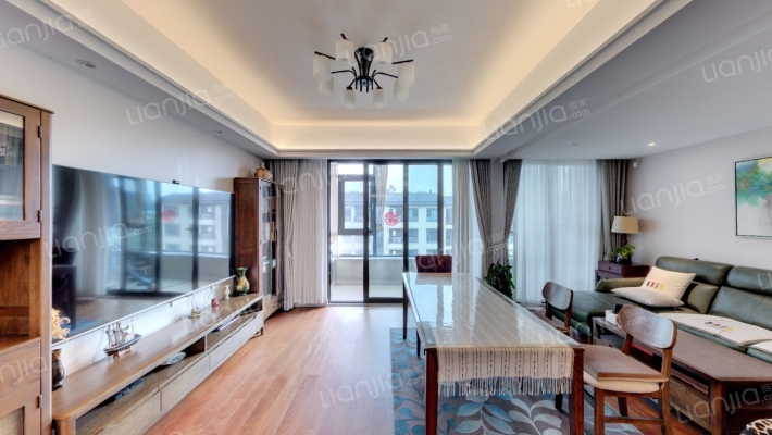 翡翠四季二手房实景图