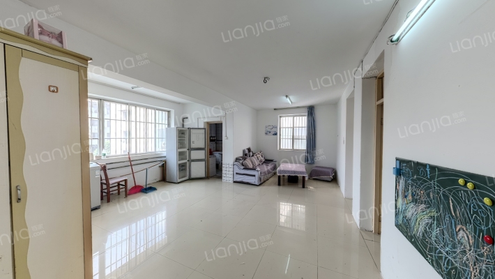 广西水利厅9栋宿舍二手房实景图