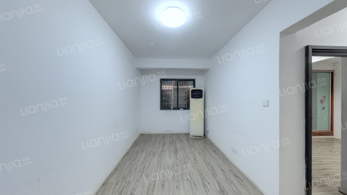 红建华府二手房实景图