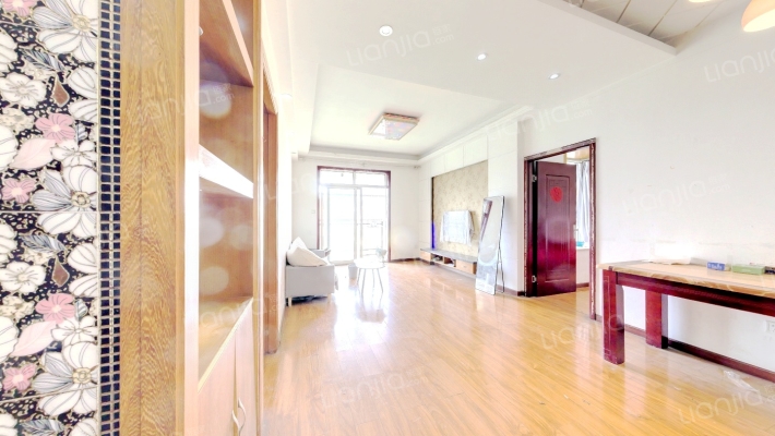 秦水名邸二手房实景图