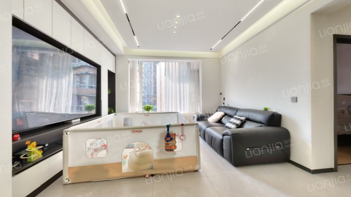 恋日家园B区二手房实景图