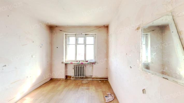 卫生局家属楼二手房实景图