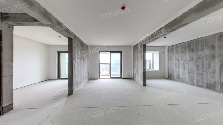 美的蝴蝶海四期二手房实景图