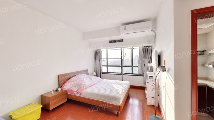 都市先锋二手房实景图