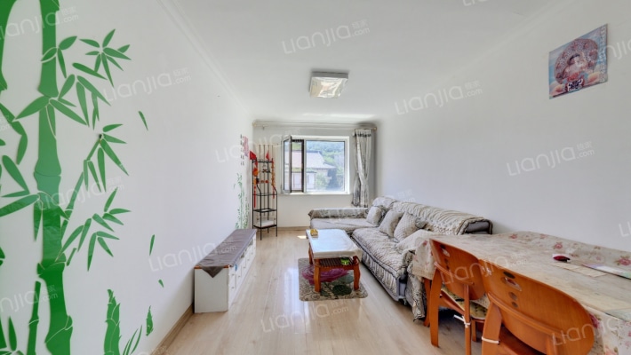 南山里二手房实景图