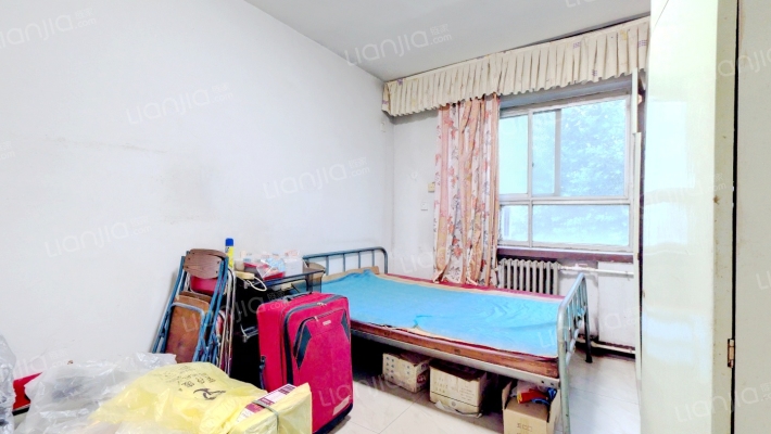 范西路新华书店宿舍二手房实景图