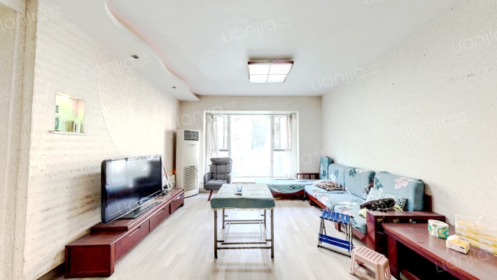 洋河南滨花园二手房实景图