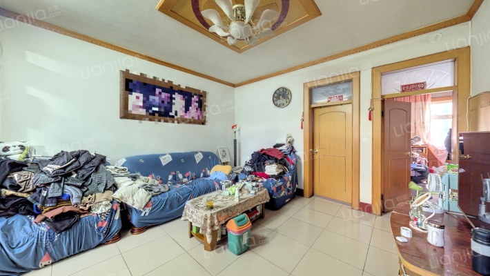 新兴大街二手房实景图