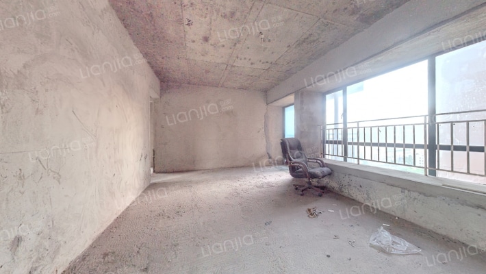 华彩公馆二手房实景图