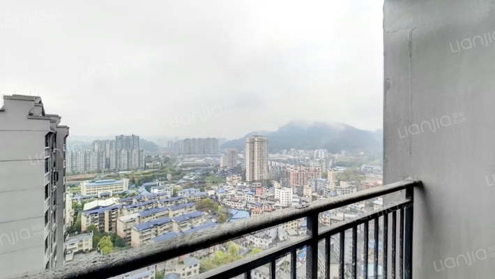 燕兰苑二手房实景图