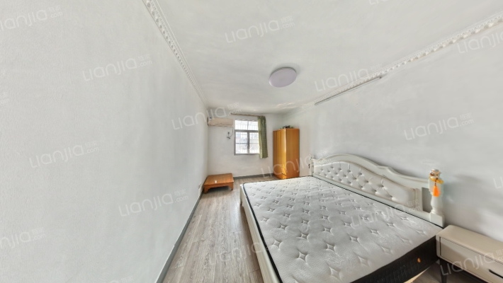 鸡鸣山庄二手房实景图