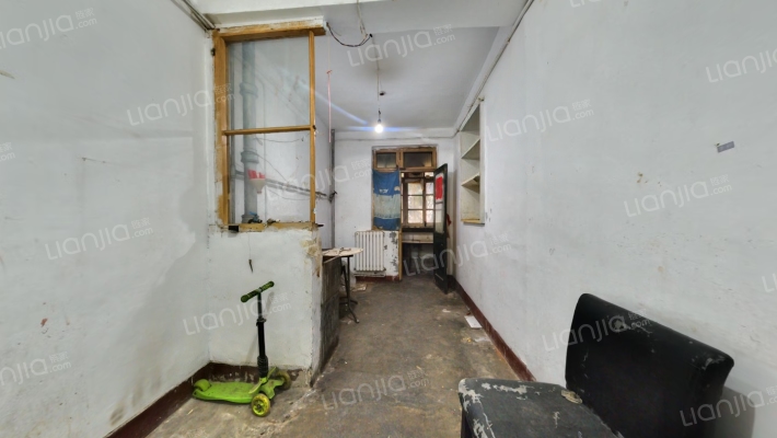 医药公司家属院二手房实景图